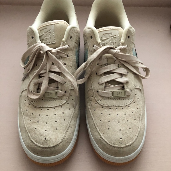 womens nike air force 1 tan
